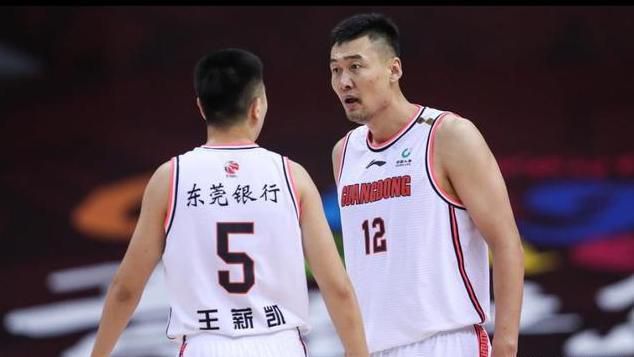 2023年12月11日，陈伟庆大使会见利雅得胜利足球俱乐部首席执行官吉多-菲恩加。